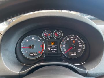 Audi A3 2.0 TDI Attraction*TÜV1226*Klima*Schiebedach