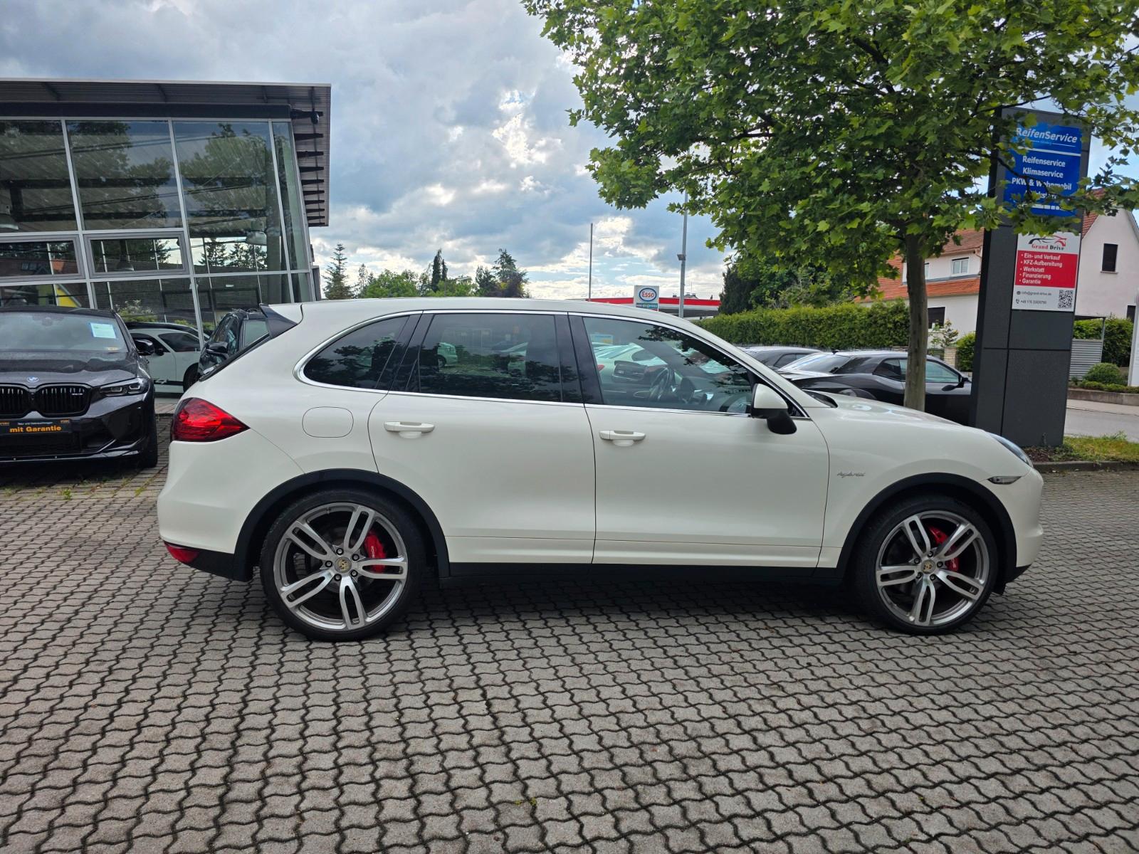 Porsche Cayenne S Hybrid/LEDER/PANORAMA/KAMERA/NAVI