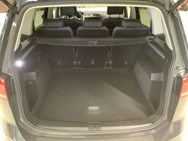Touran Active 1,5 TSI 110 kW DSG  LED, Navi Pro,