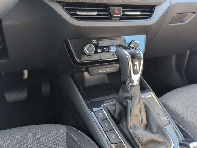 Fabia 1.0 TSI DSG TOUR LED+KAMERA+NAVI+SITZHEIZ+