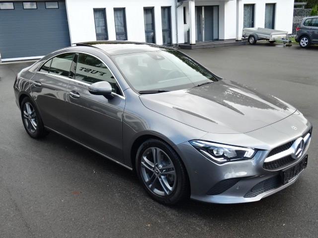 Mercedes-Benz CLA 180d T-LEDER,NAVI,LED,AUTOM,PANO,KAME,1HAND