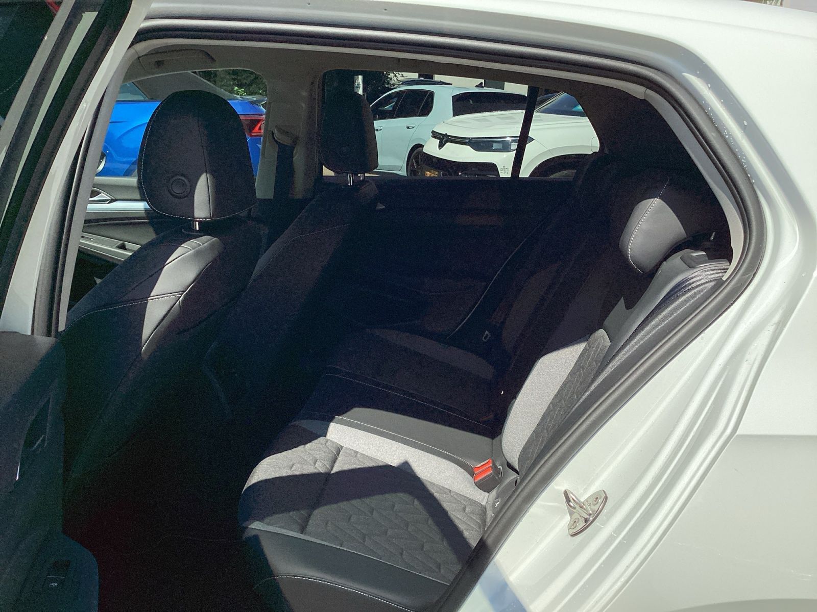 Volkswagen Golf - Bild 14