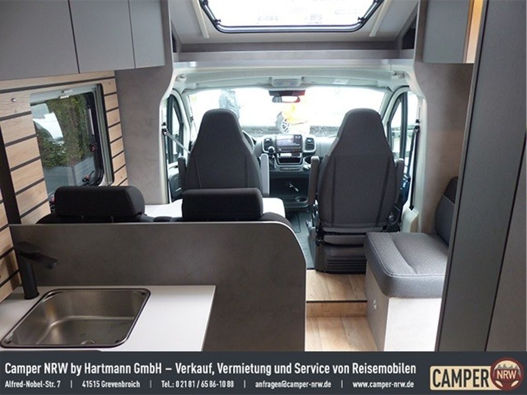 Crosscamp EXPDN T 7.0 E Peugeot DAB +Markise