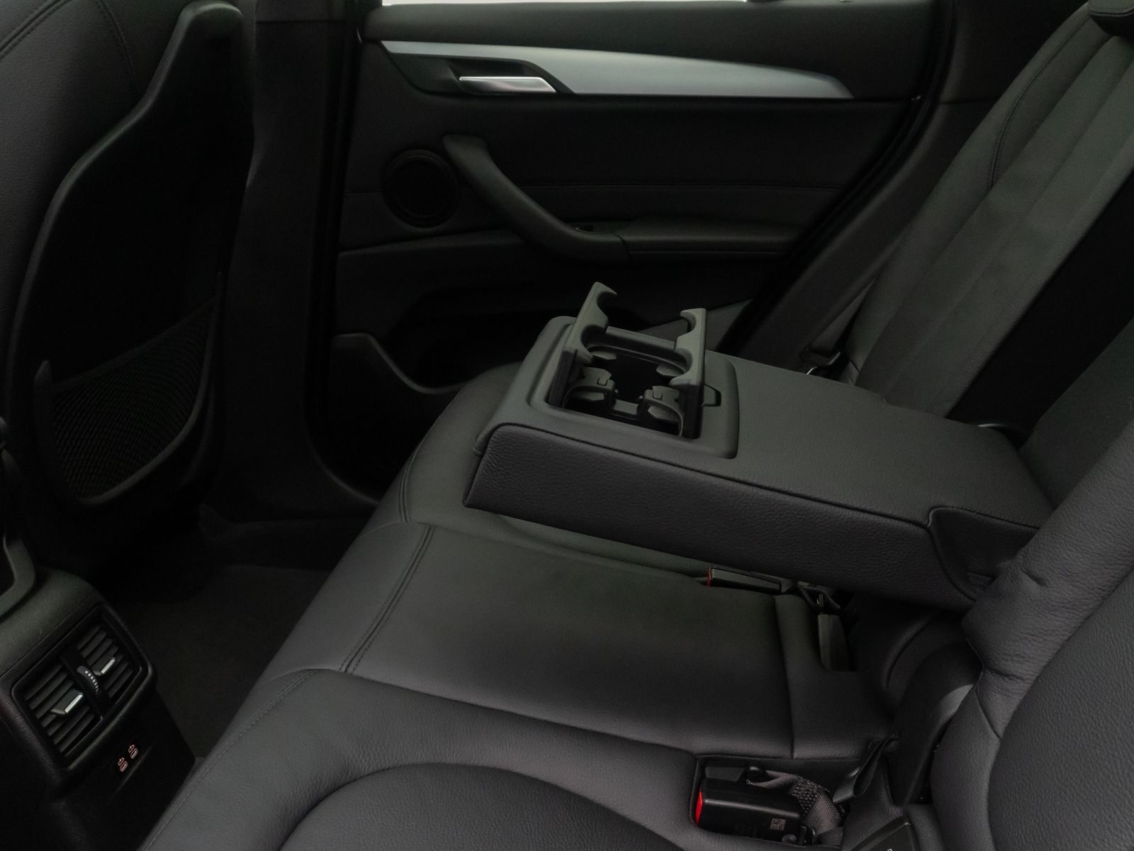 Fahrzeugabbildung BMW X1 xD25e ParkAs DAB Navi Komfort Sportsitz Leder