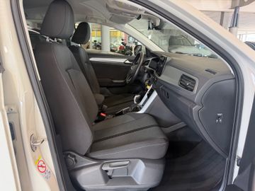 Volkswagen T-Roc - 11