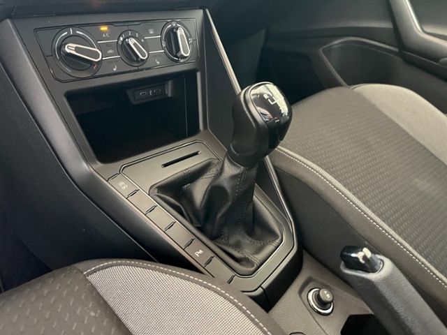 Fahrzeugabbildung Volkswagen Taigo 1.0 TSI OPF LED KLIMA PDC SHZG GZJR