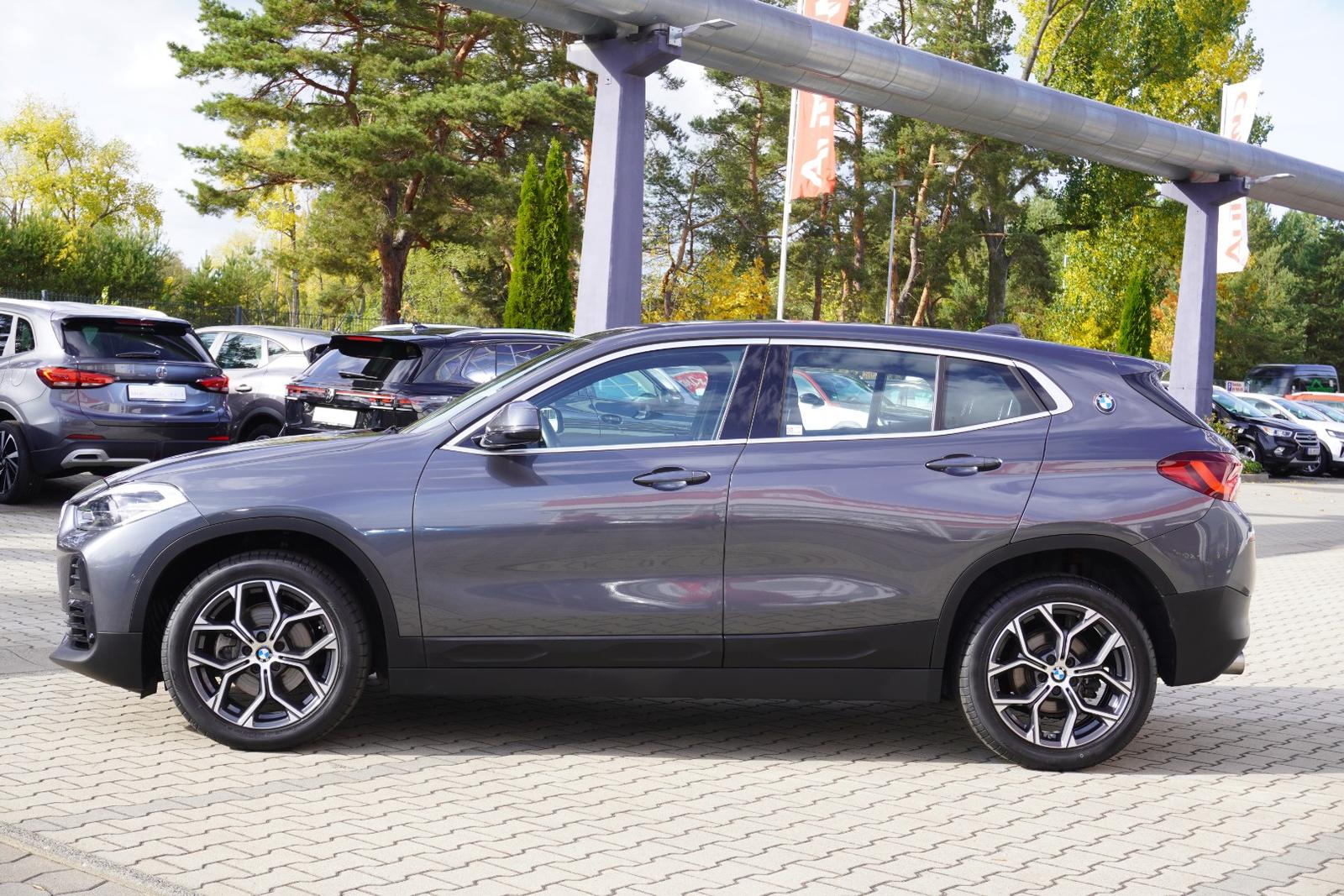 BMW X2 sDrive 18 i Advantage Plus LED Navi DAB PDC