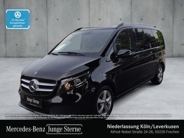 Mercedes V 220 - 1