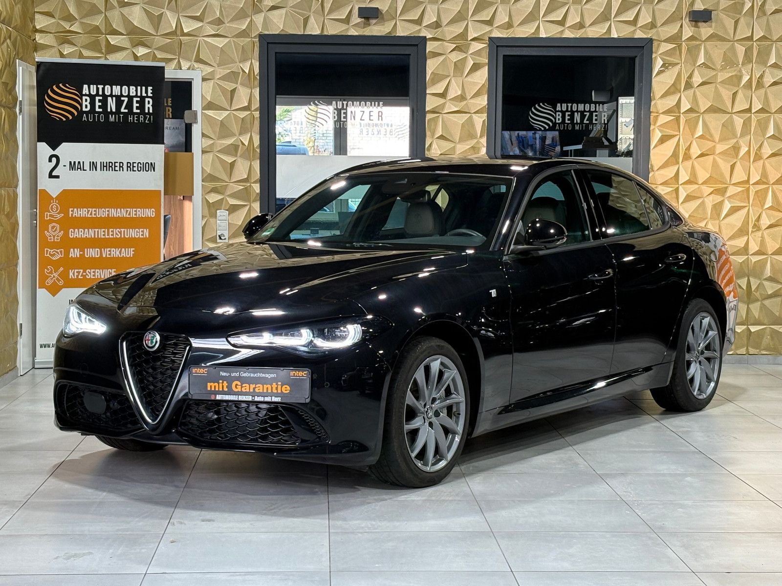 Fahrzeugabbildung Alfa Romeo Giulia Ti Q4/MEMORY/KAMERA/NAVI/ACC/APPLE/SHZ