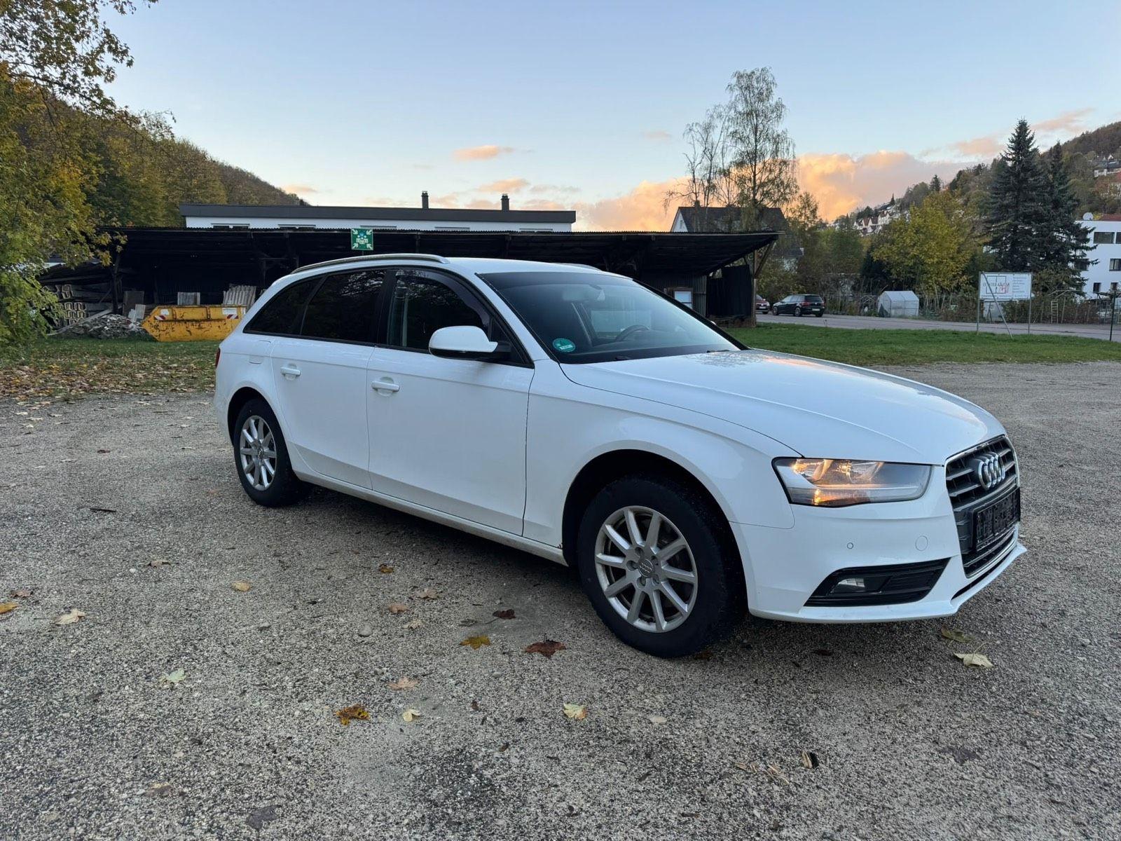 Audi A4 2013 — rear view