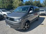Volkswagen T5 2.0TDI*DSG*4Motion*ElekTüren*AHK*Standhzg - graue Volkswagen T5 Caravelle