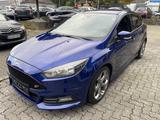 Ford Focus Lim. ST - gebrauchte Ford Focus aus dem Jahr 2016