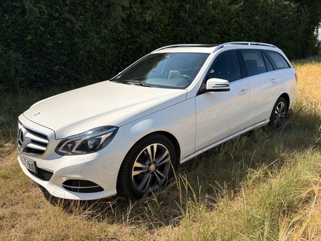 MERCEDES-BENZ E 200 BlueTEC T AVANTGARDE AVANTGARDE - gepflegt