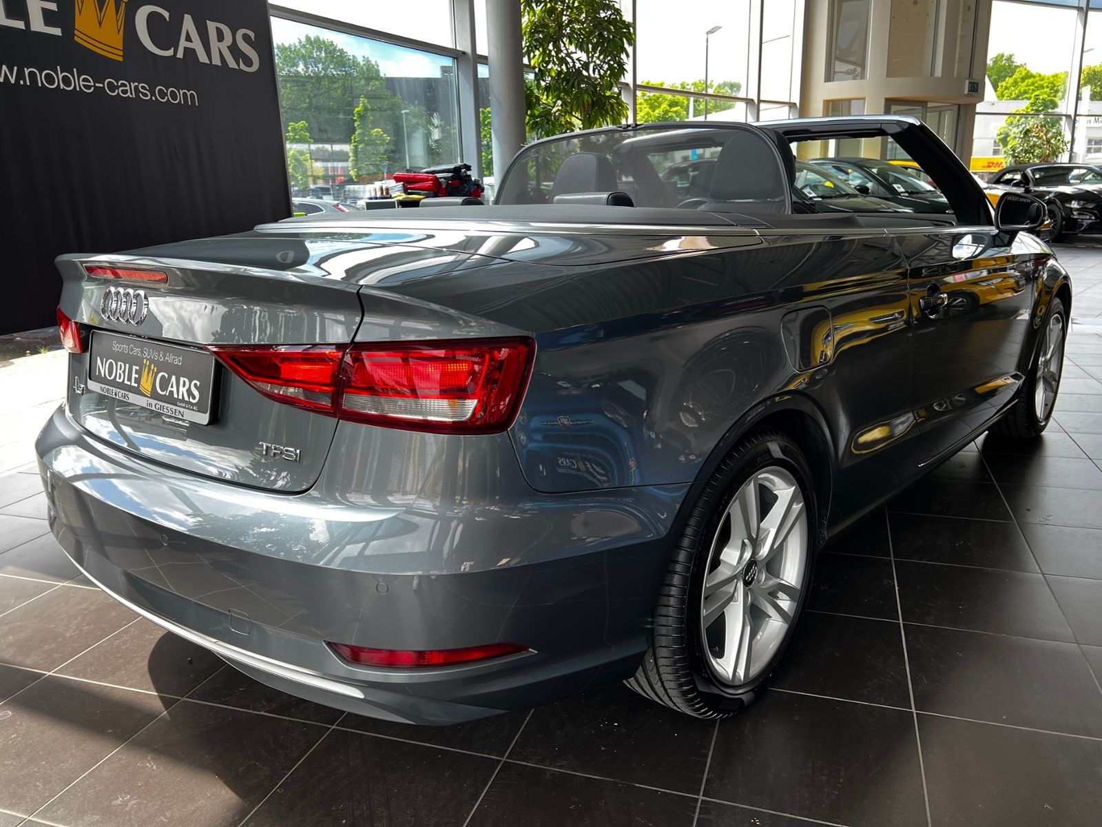 Fahrzeugabbildung Audi A3 Cabriolet sport AHK LED XENON NAVI