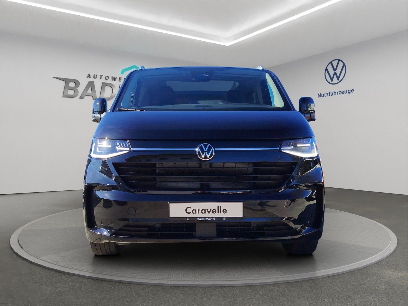 Volkswagen T7 Caravelle Style 2,0 l 125 kW TDI 4MOTION 8-Ga imagem 2