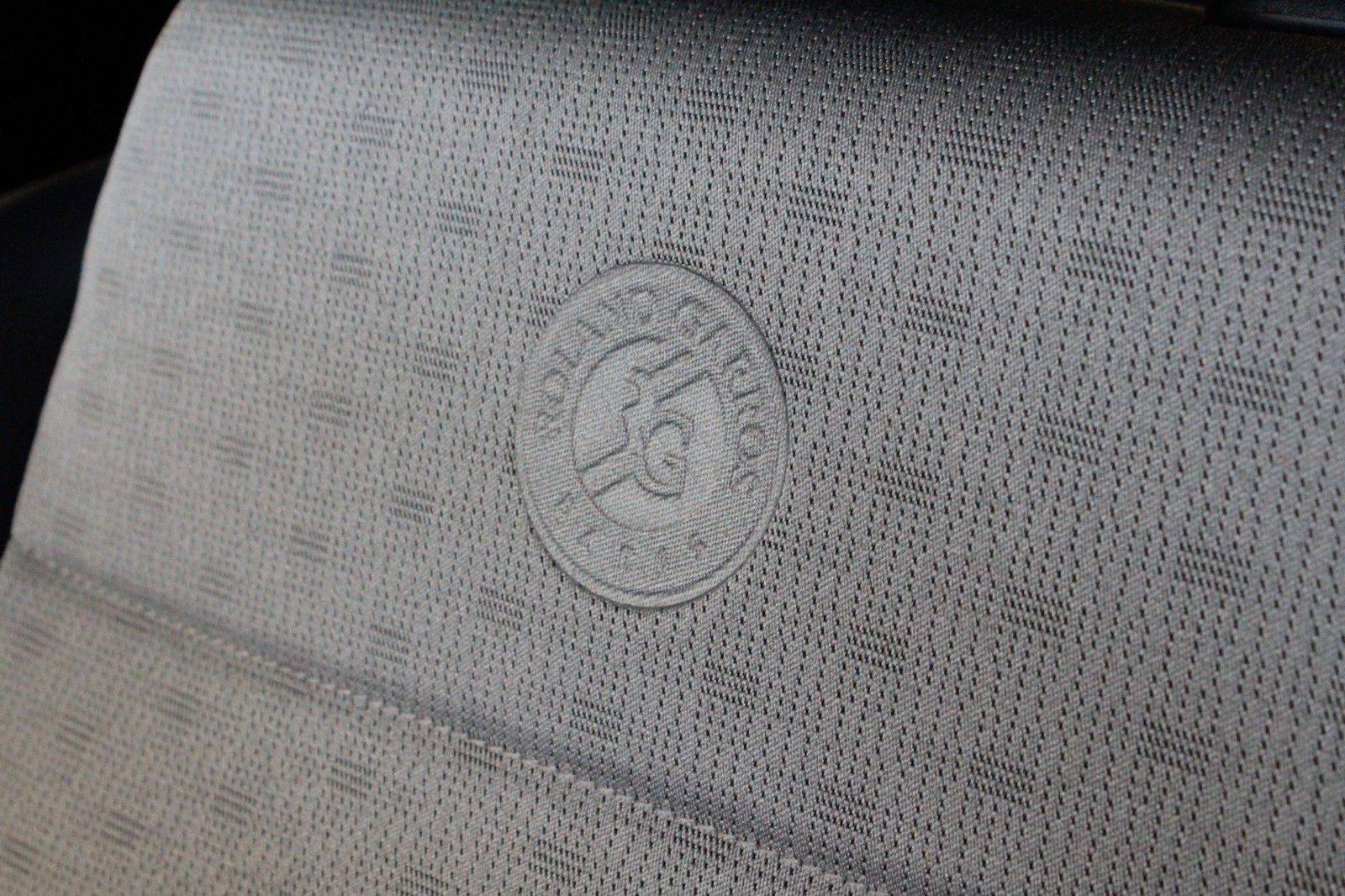 Fahrzeugabbildung Renault R 5 E-Tech 150 Comfort Range Rolland-Garros