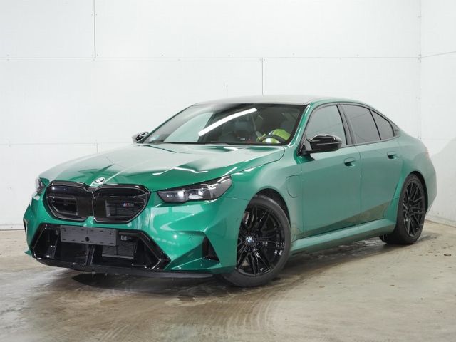 BMW M5 Limousine |Sitzbelüftung vorne |Lenkradheizun