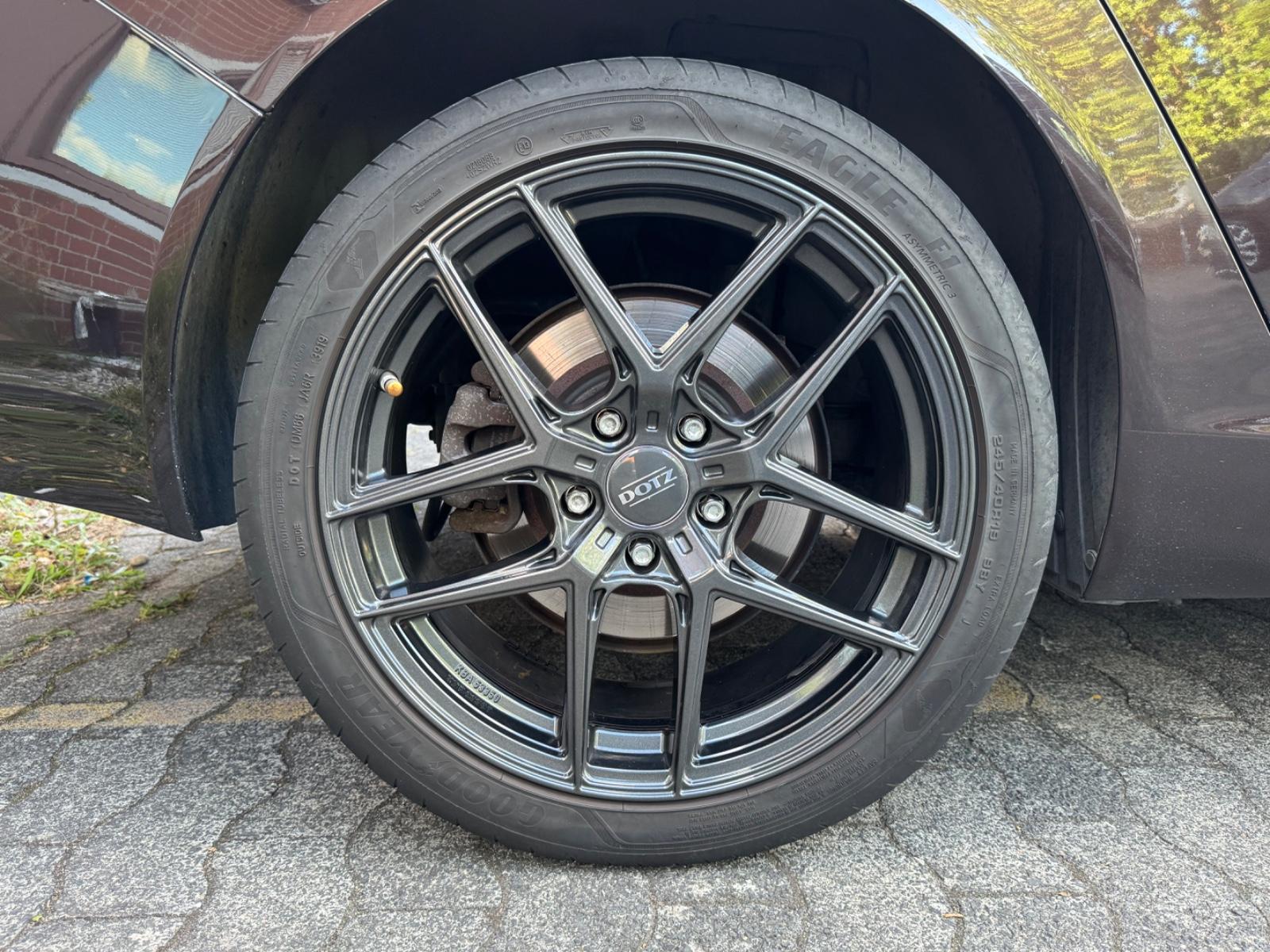 Opel Insignia 2012 — photo 16
