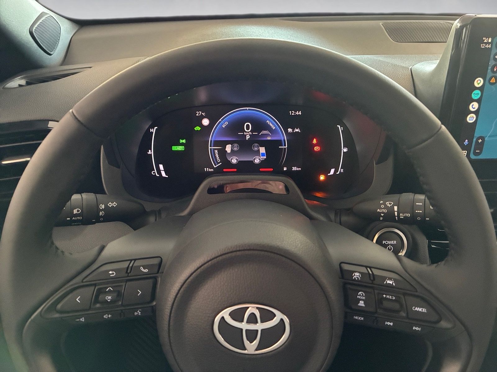 Fahrzeugabbildung Toyota Yaris Cross 5-türig Teamplayer 1.5 VVT-i Hybrid