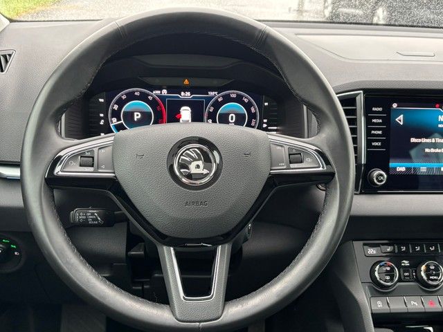 Karoq 2.0 TDI DSG Drive 4x4 PANO AHK RFK ACC