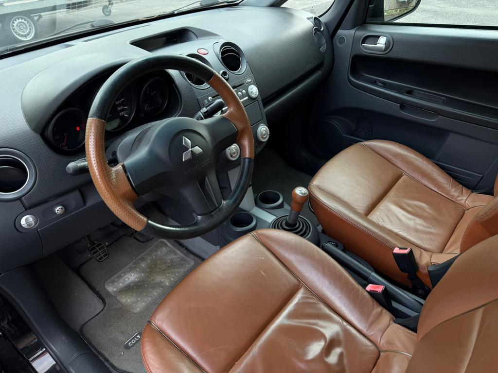 Mitsubishi Colt