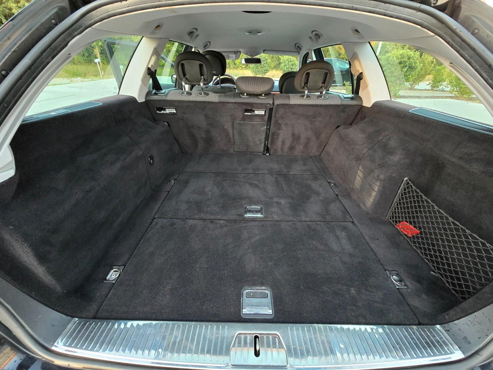 Mercedes-Benz E200 2009 — photo 19