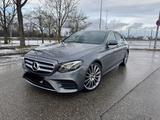 Mercedes-Benz E-Klasse AMG-Line*Widescreen*TÜV neu*CarPlay - Mercedes-Benz E 200 Gebrauchtwagen in München