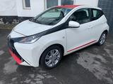 Toyota Aygo AYGO x-play touch ! TOP ZUSTAND ! - Toyota Aygo (X) in Düsseldorf