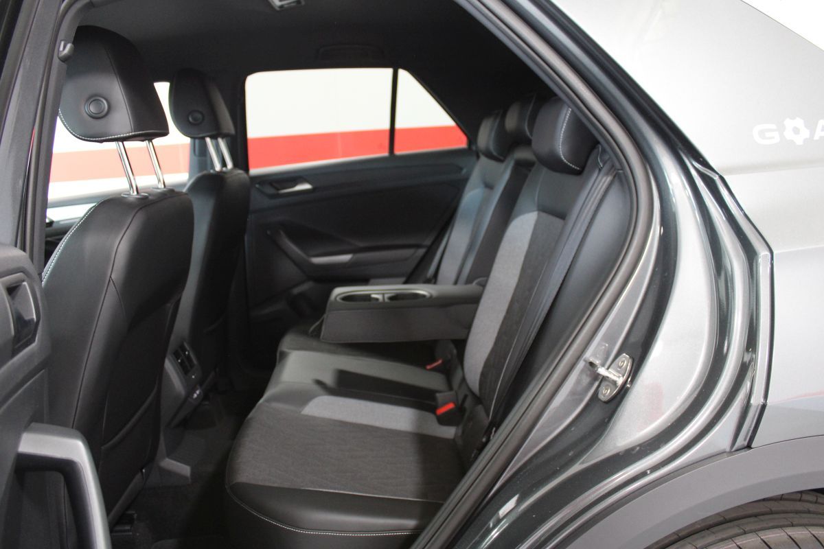 Volkswagen T-Roc - Bild 12