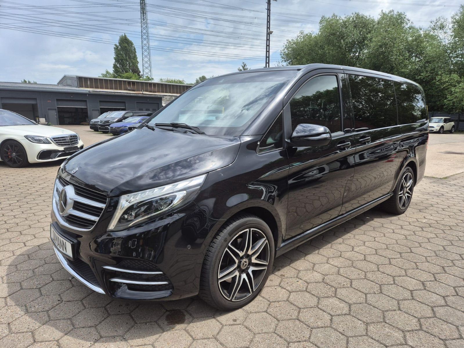 MERCEDES-BENZ V 250d 4-Matic AMG Aut. EXCLUSIVE Lang 8-Sitzer