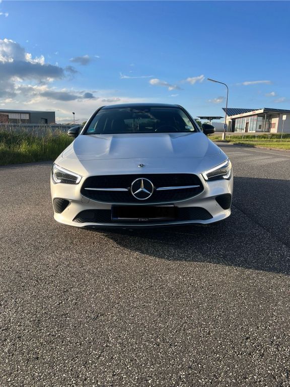 Image of Mercedes-Benz CLA 220 Shooting Brake