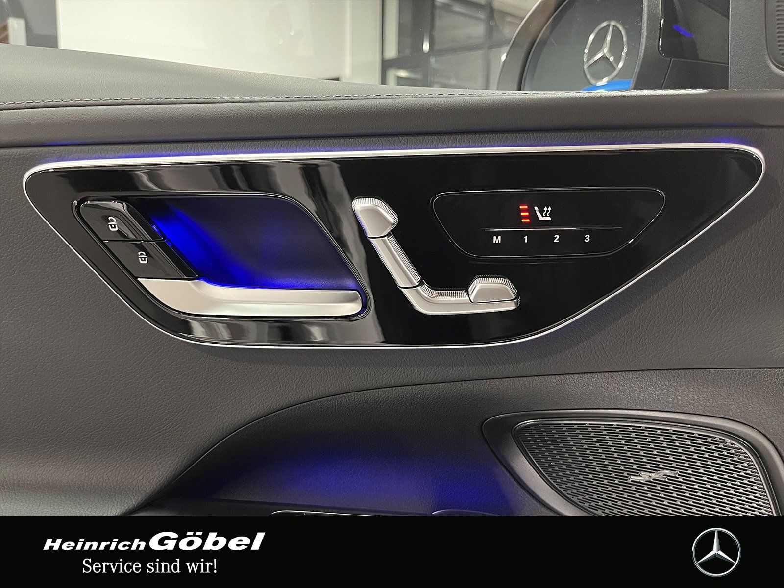 Fahrzeugabbildung Mercedes-Benz C 220 d T AMG+PANO+AHK+NIGHT+360°+DIGITAL+MEMORY