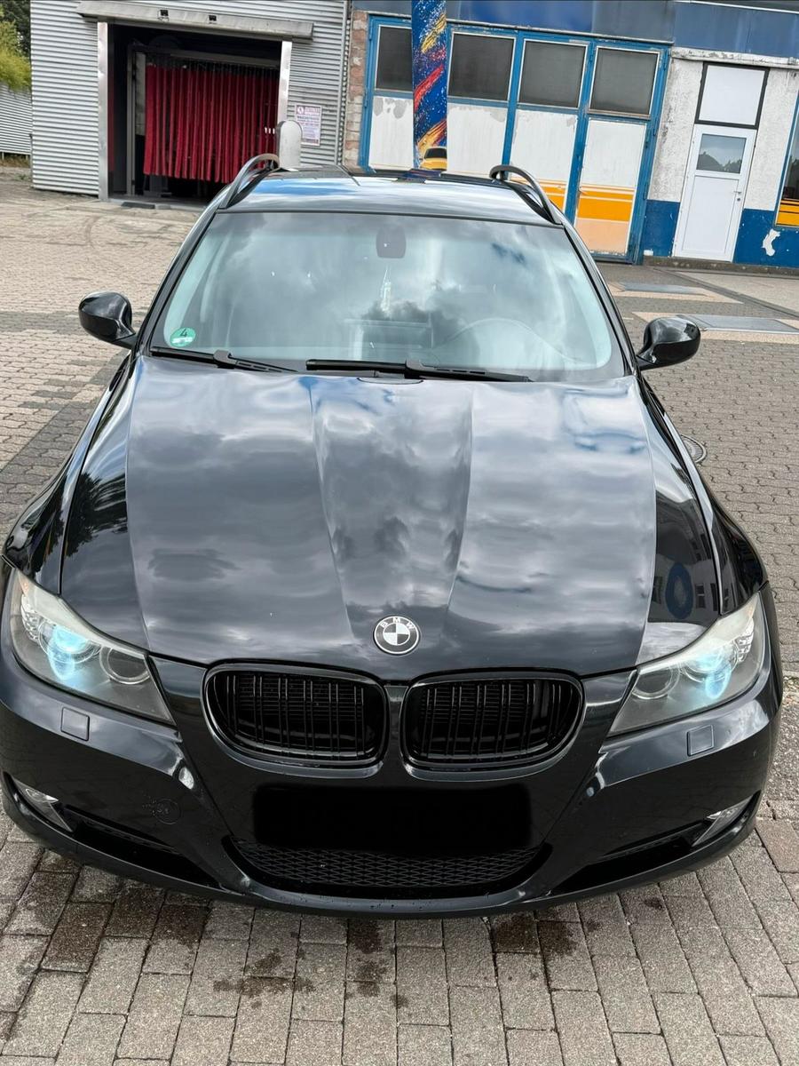 BMW 320, 2009