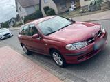 Nissan Almera 1.5 Benziner - Nissan Almera: 1.5