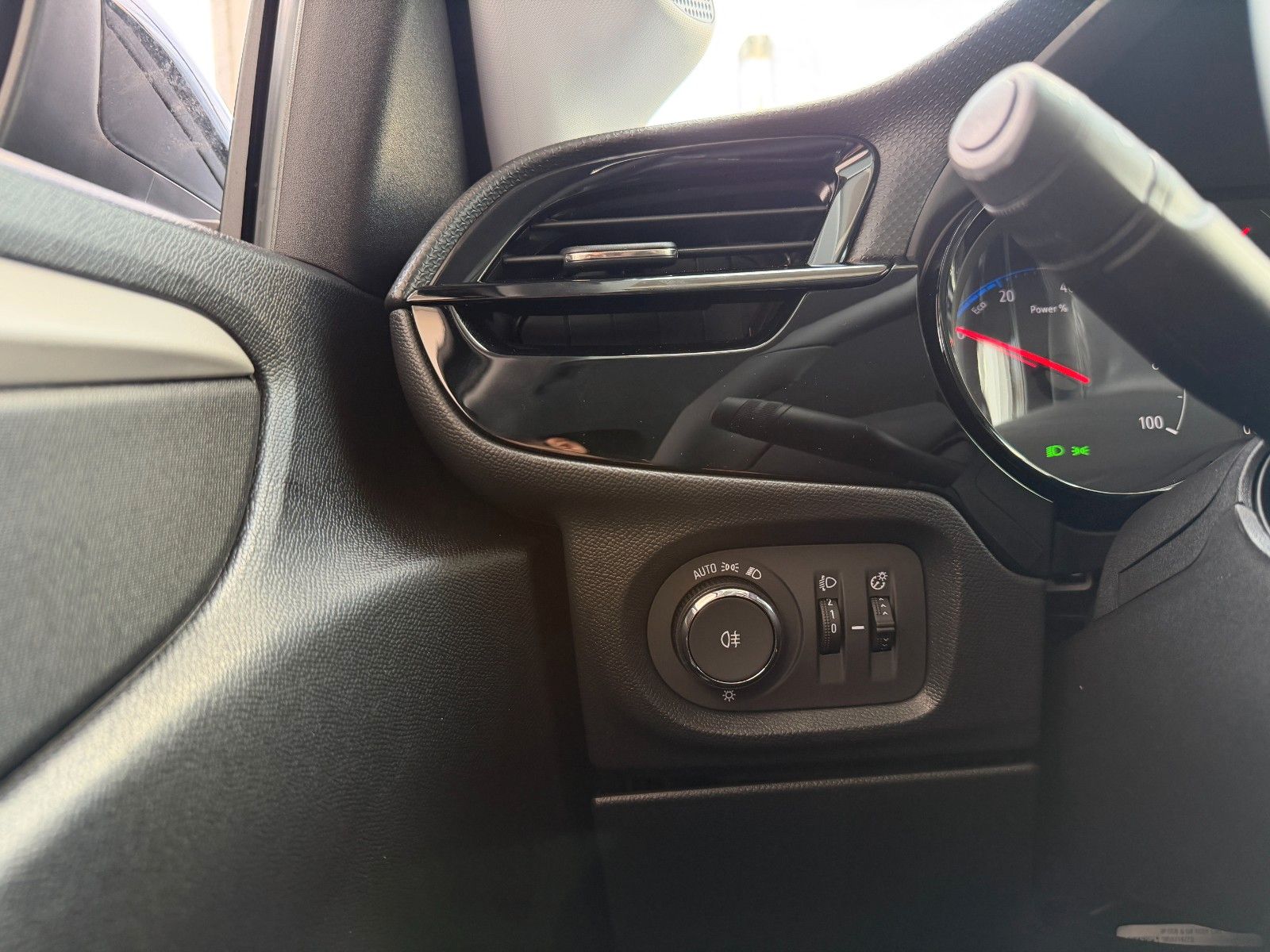 Fahrzeugabbildung Opel Corsa F Edition 110PS Hybrid Automatik/LED!