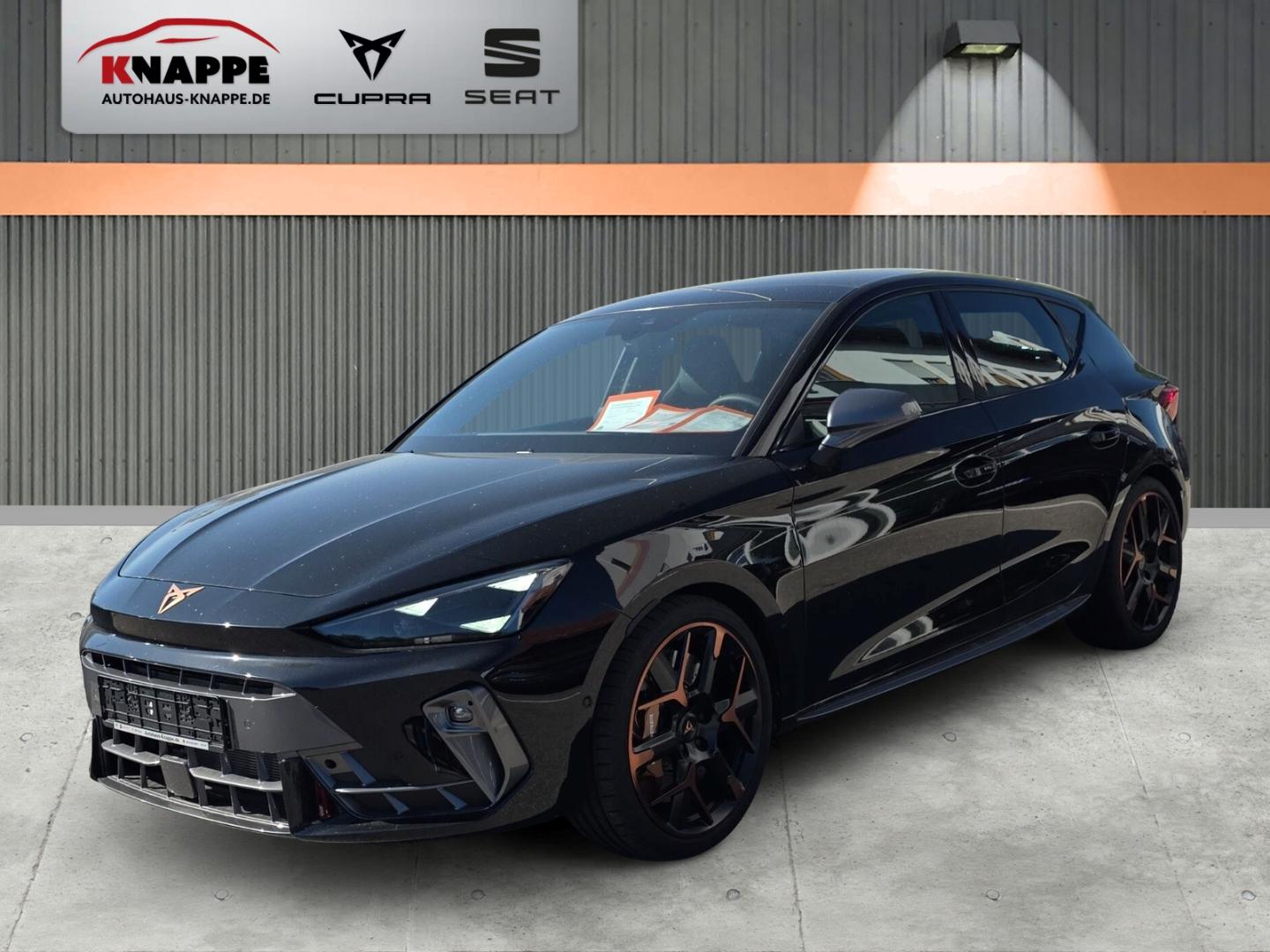 Cupra Leon Extreme 2.0 TSI 221 kW VZ Panorama Navi LED