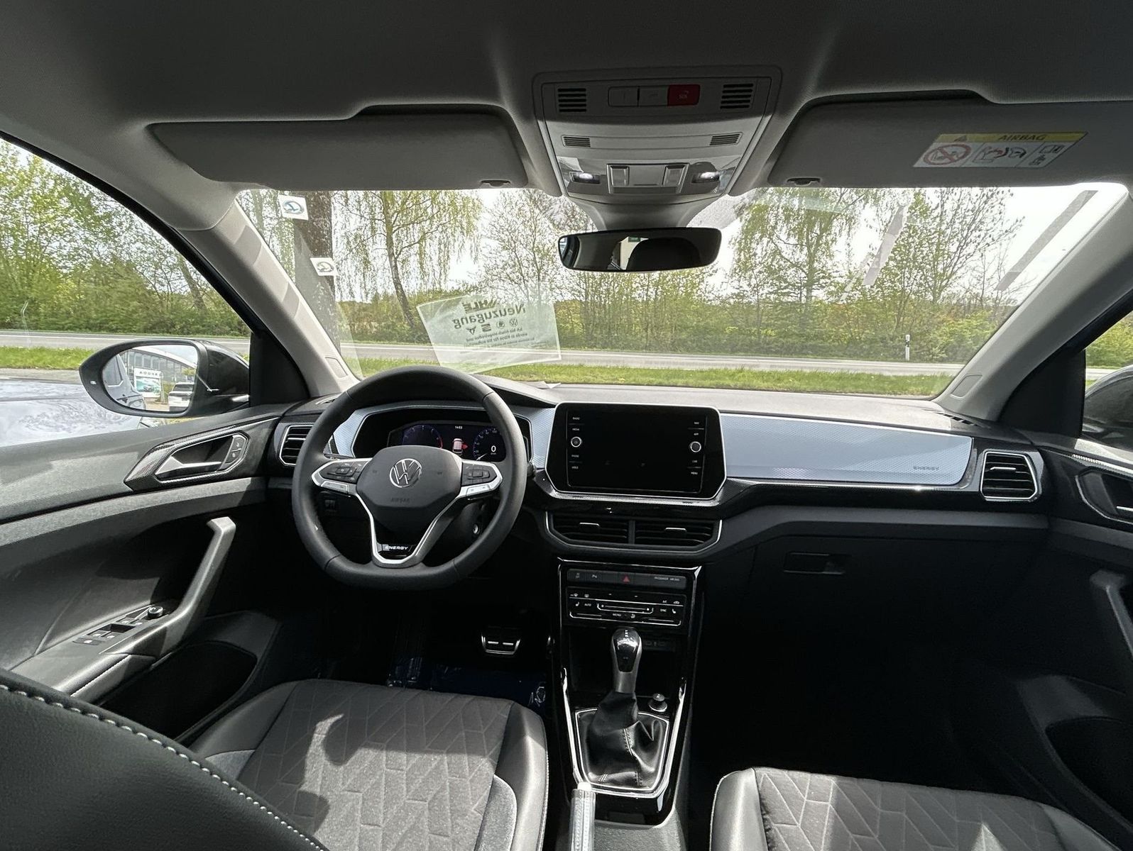 Volkswagen T-Cross - Bild 7