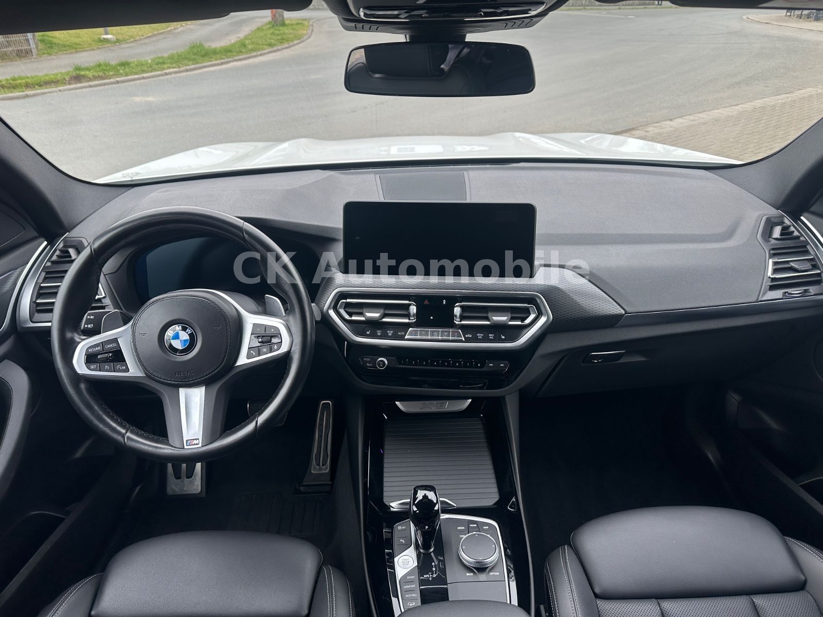 Fahrzeugabbildung BMW X3 xDrive30 i M-Sport/Shadow-Line/Navi/Kam./LED