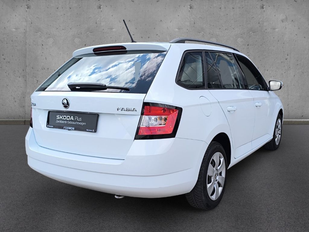 Fahrzeugabbildung SKODA Fabia Combi 1.0 MPI Cool Plus DABSoundpaket Klim