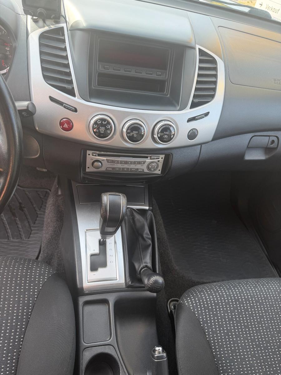 Mitsubishi L 200 Plus Doppelkabine 4WD AHK