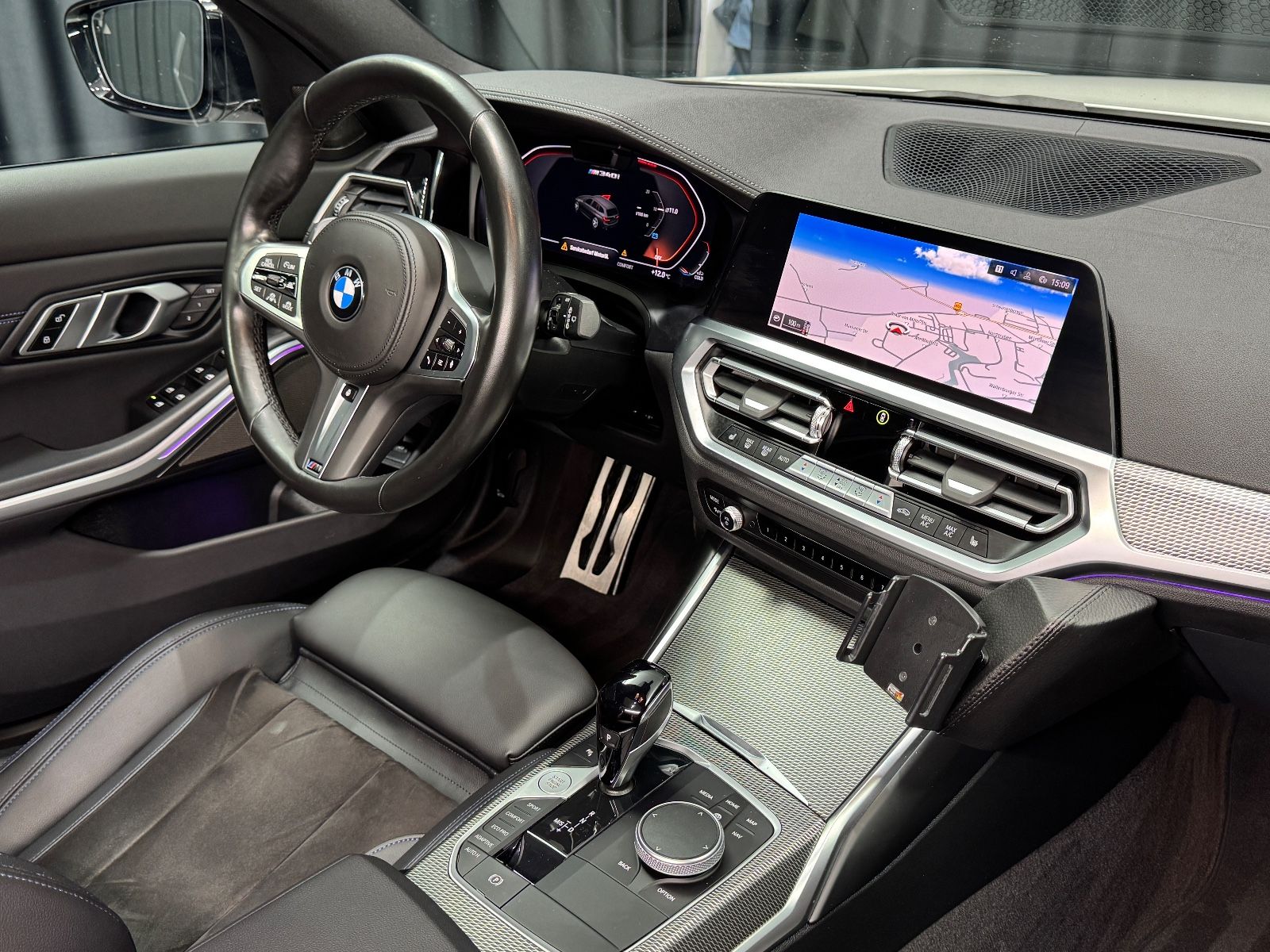 Fahrzeugabbildung BMW M340i xDrive Touring|LASER|NAVI|PANORAMA|ACC|AHK