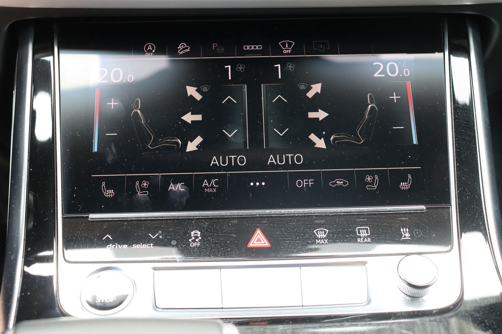 Fahrzeugabbildung Audi Q8 50 TDI quattro S-line HUD * Matrix * Massage