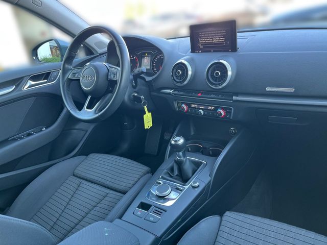 A3 Sportback 35 TFSI SPORT LED+PDC+NAVI+AHK+LM17