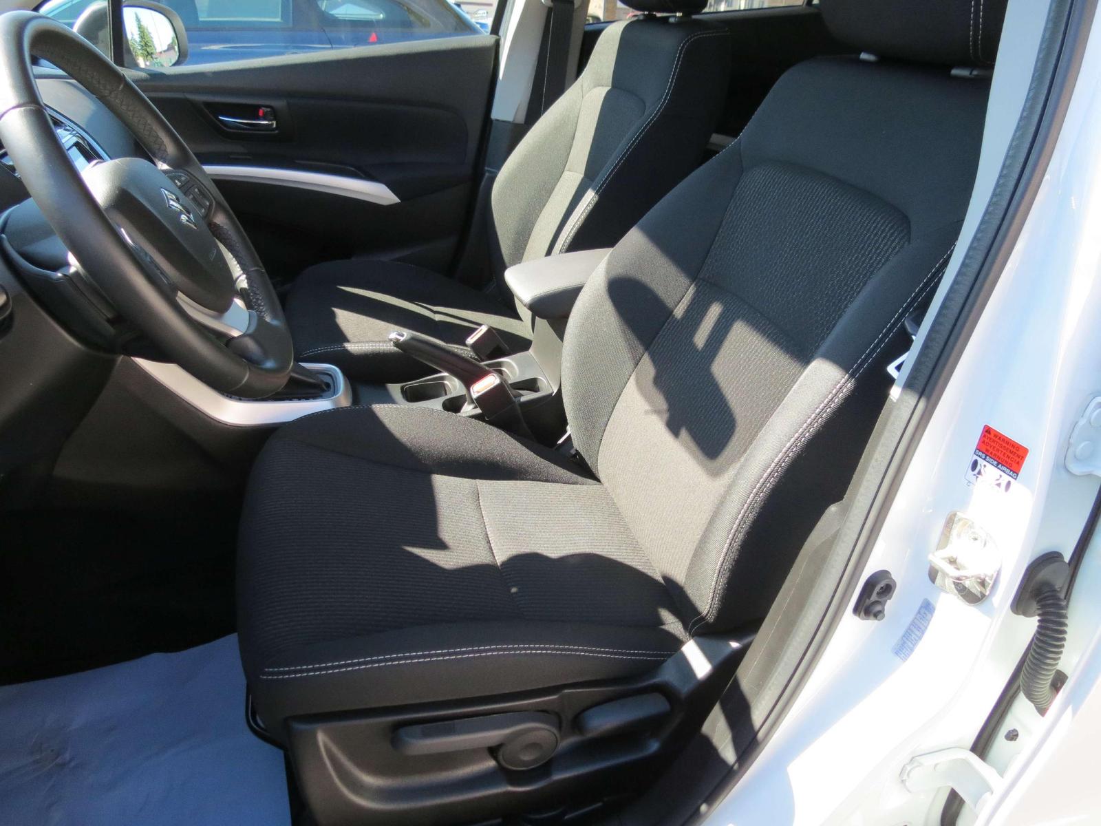 Suzuki SX4 S-Cross Club Automatik   Erst 43300  SR+WR  