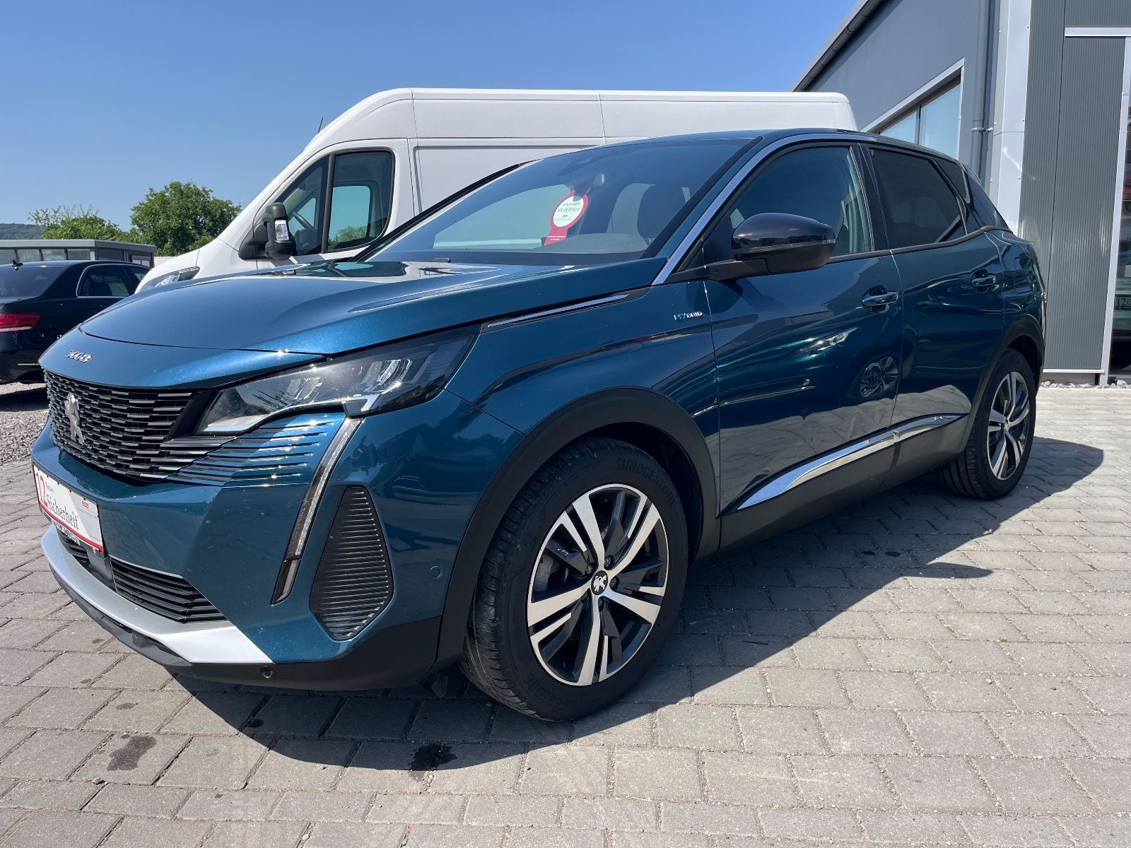 Peugeot 3008 Hybrid 225 Allure Pack Navi Kamera 1.Hand