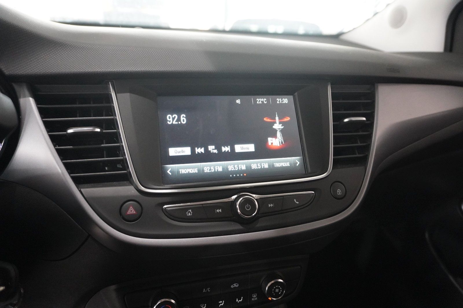 Fahrzeugabbildung Opel Crossland (X) 1.2 EDITION NAVI/LED/KAMERA/DAB+
