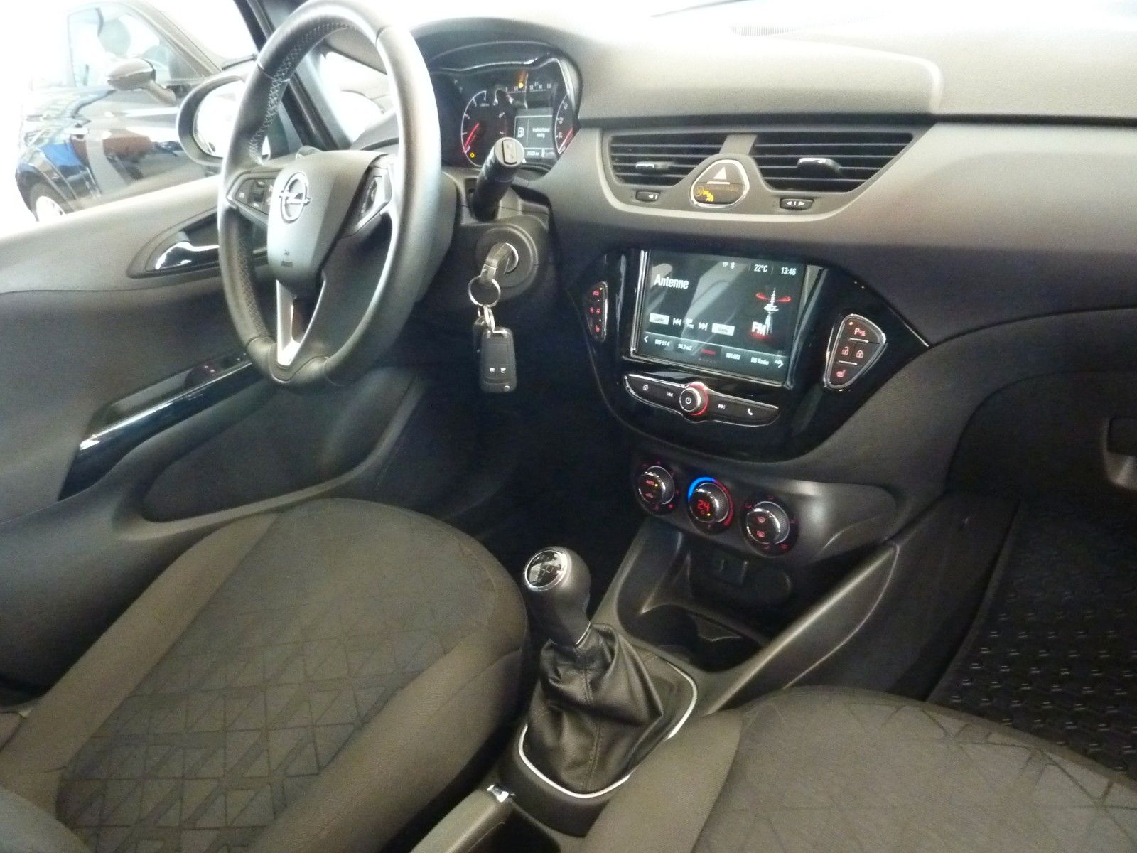 Fahrzeugabbildung Opel Corsa 1.4 Edition, AC, BC, PDC, RFK