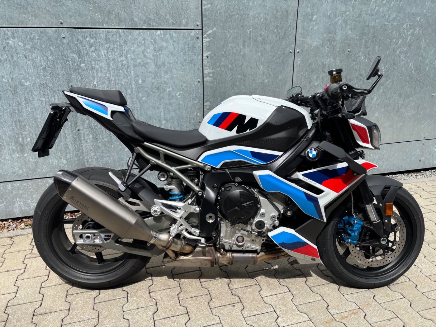 Fahrzeugabbildung BMW M 1000 R