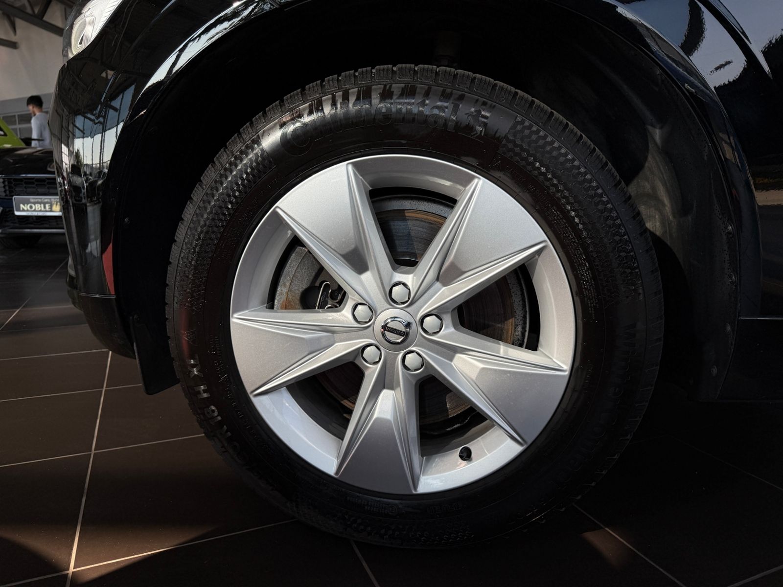 Fahrzeugabbildung Volvo XC60 Momentum Pro AHK LED RFK