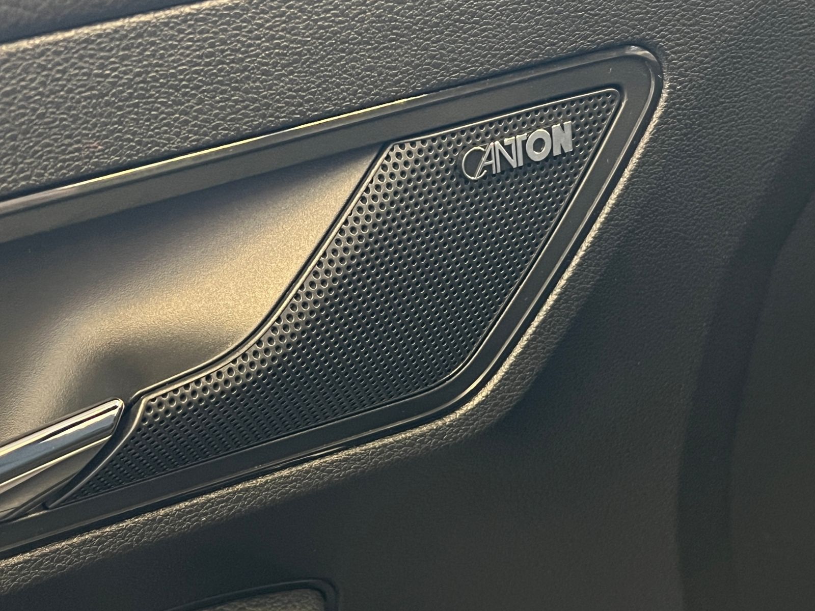 Fahrzeugabbildung SKODA Karoq Sportline 2.0 TDI DSG 4x4 *AHK,Canton-Soun